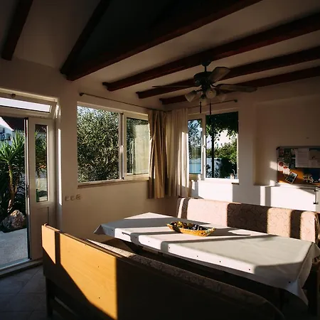 Ivana Appartement Sutivan