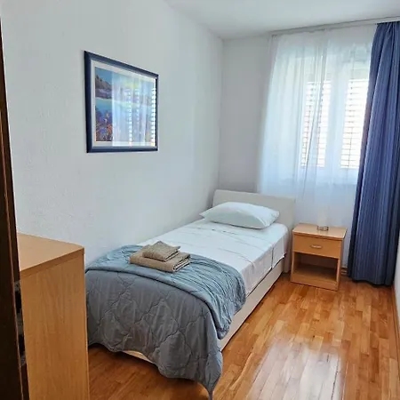 Ivana Appartement *